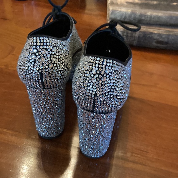 Gianni Bini 20th Anniversary Collection Keevie Bling Rhinestone Platform Shoes - Picture 8 of 11